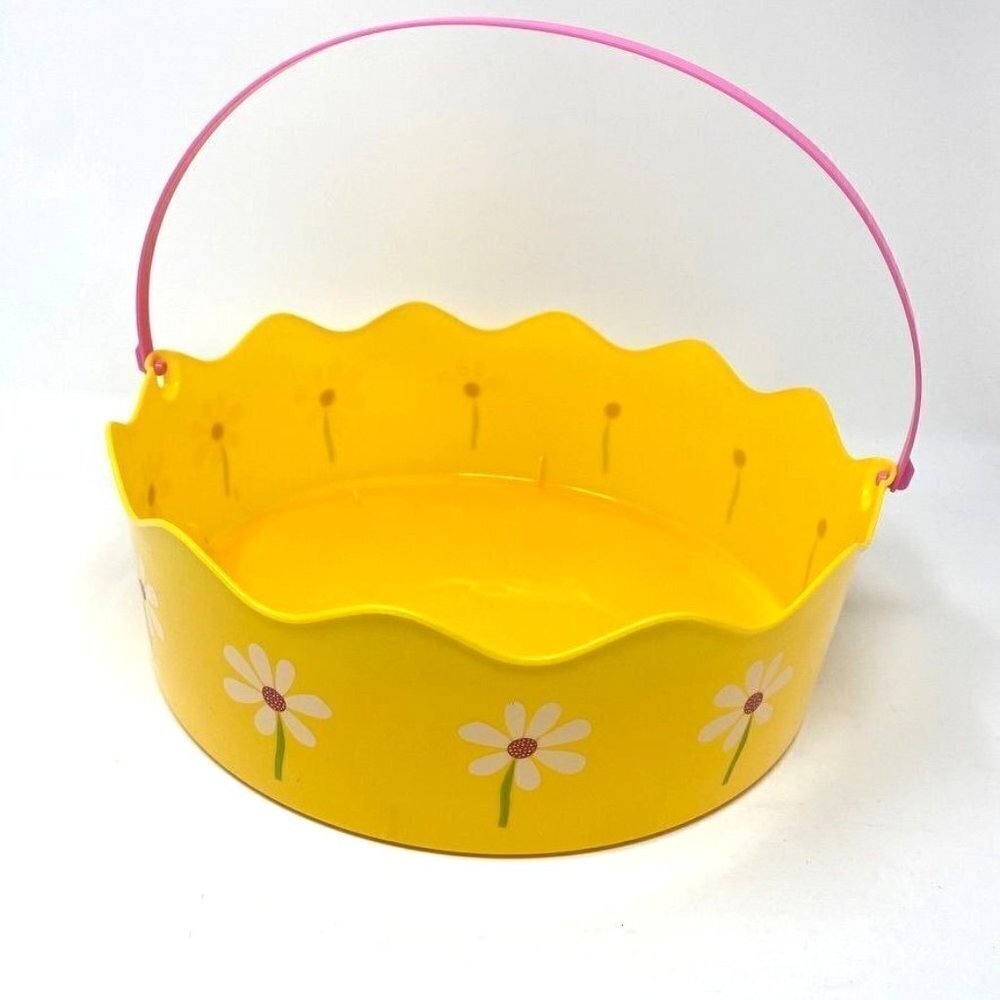 Target Large Plastic Easter Basket Yellow Daisies 12" x 4" NWOT